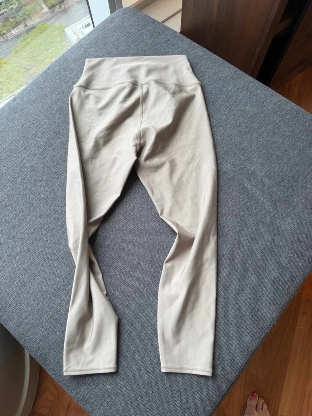 Alo leggings - Picture 3 of 3